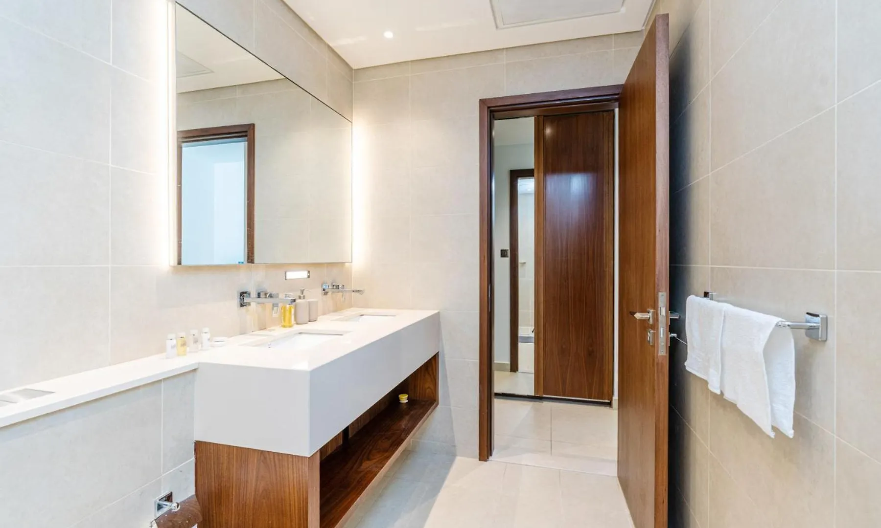 Contemporary Comfort - Serenity - Pool View Dubai 0*,  United Arab Emirates